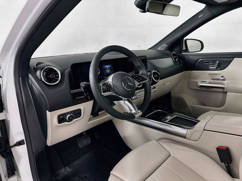Certified 2026 Mercedes-Benz GLA 250 image 9