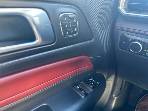 Used 2025 Ford Mustang GT Premium RWD image 16