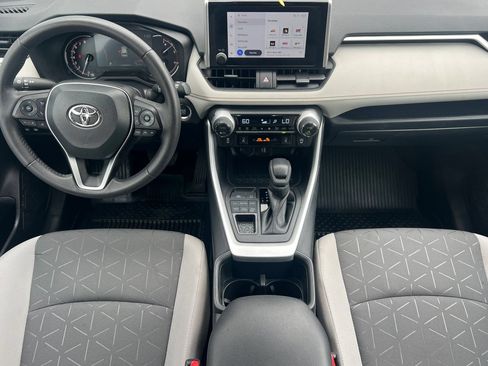 Used 2025 Toyota RAV4 XLE w/ Convenience Package AWD/4WD image 10