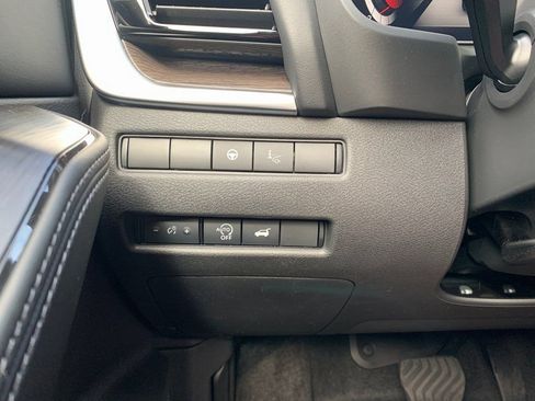 New 2026 Nissan Rogue Platinum image 18