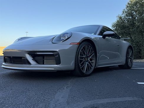 Used 2024 Porsche 911 Carrera 4S w/ Premium Package AWD/4WD image 18