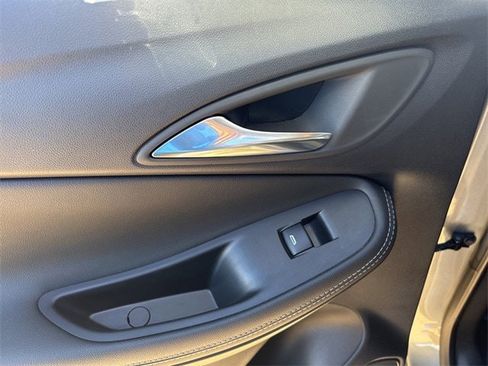 Used 2024 Buick Encore GX Preferred image 36