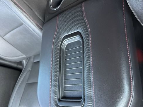 Used 2022 Chevrolet Suburban RST w/ Luxury Package image 35