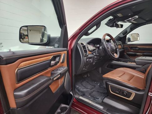 Used 2022 RAM 1500 Limited AWD/4WD image 11