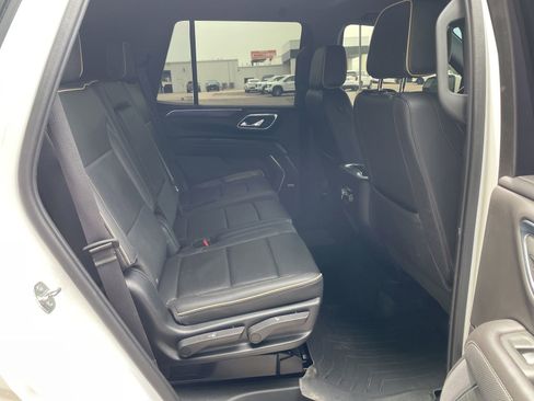 Used 2023 GMC Yukon SLT RWD image 31