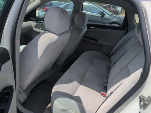 Used 2007 Chevrolet Impala LT w/ Preferred Equipment Group FWD image 7