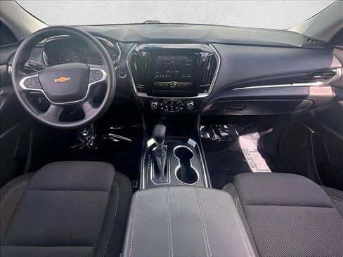 Used 2021 Chevrolet Traverse LS FWD image 16