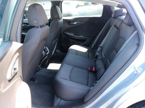 Used 2025 Chevrolet Malibu LT FWD image 12