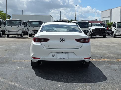 Used 2024 MAZDA MAZDA3 s image 6