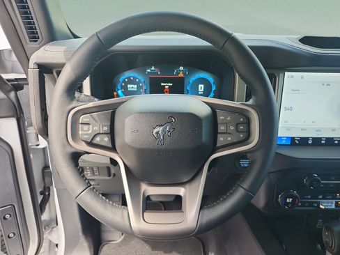 New 2026 Ford Bronco Outer Banks AWD/4WD image 9