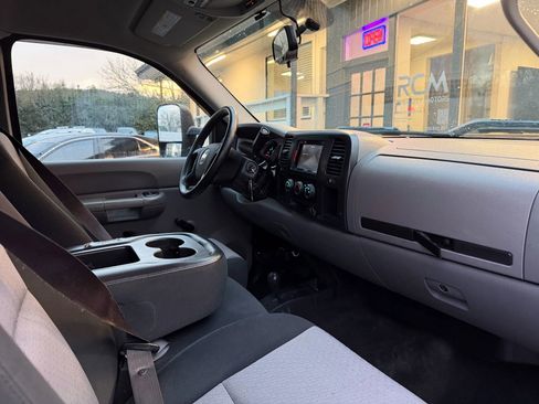 Used 2007 Chevrolet Silverado 2500 W/T w/ LS Package image 15