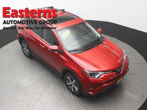 Used 2017 Toyota RAV4 XLE AWD/4WD image 3