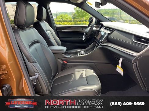 New 2026 Jeep Grand Cherokee L Limited AWD/4WD image 28