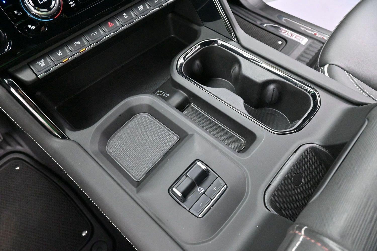 Used 2024 GMC Sierra 2500 AT4X AWD/4WD image 26