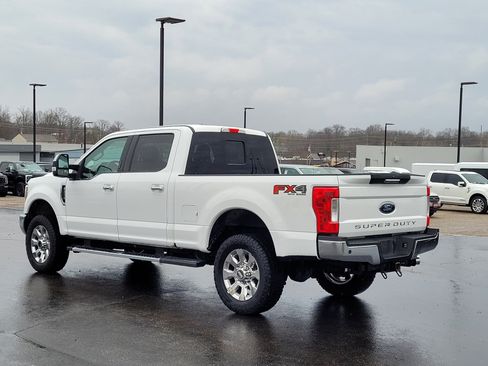 Used 2019 Ford F250 Lariat w/ Chrome Package image 6