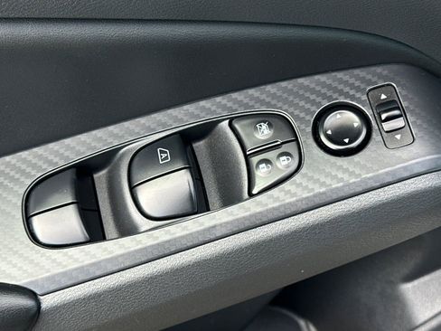 Used 2025 Nissan Altima 2.5 S image 8