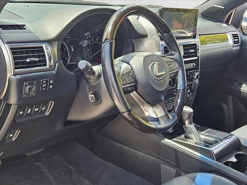 Used 2022 Lexus GX 460 Luxury AWD/4WD image 9