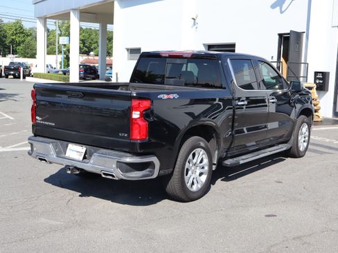 Used 2025 Chevrolet Silverado 1500 LTZ w/ LTZ Convenience Package II AWD/4WD image 10