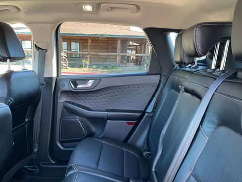 Used 2020 Ford Escape Titanium image 24