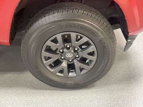 Used 2021 Toyota Tacoma SR5 image 6