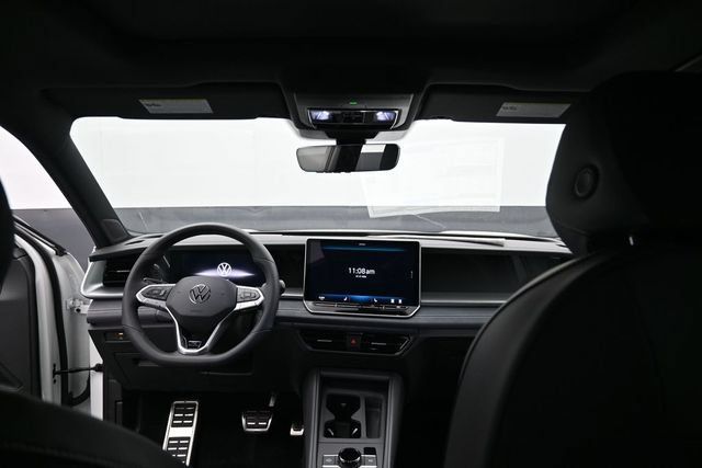 New 2026 Volkswagen Tiguan SE R-Line AWD/4WD image 10