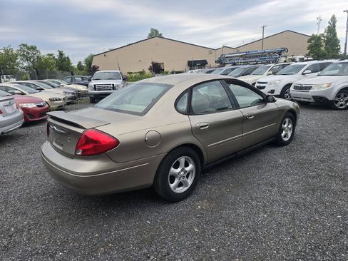 Used 2003 Ford Taurus SES FWD image 8