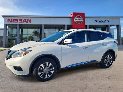 Used 2016 Nissan Murano S image 7