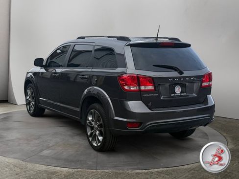 Used 2019 Dodge Journey SE w/ Blacktop Package image 5