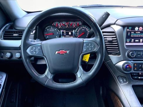 Used 2019 Chevrolet Tahoe LT w/ Z71 Midnight Edition image 8