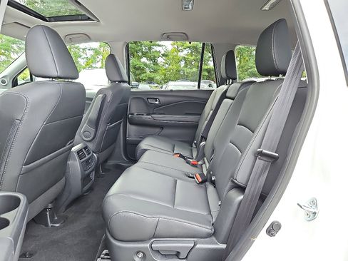 Certified 2022 Honda Pilot Special Edition image 11