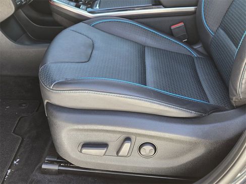 Certified 2022 Kia Niro EX Premium image 26
