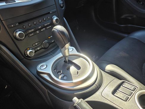 Used 2012 Nissan 370Z Touring RWD image 33