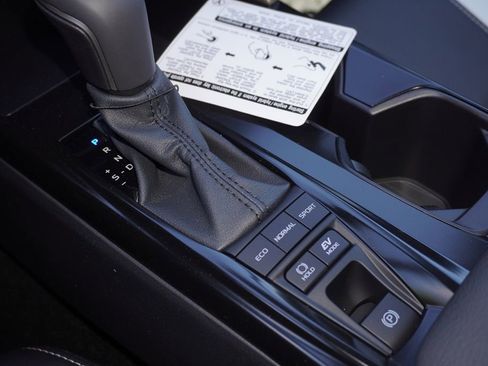 New 2026 Toyota Camry Hybrid image 15