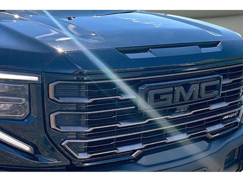 Used 2024 GMC Sierra 1500 AT4X w/ AT4X AEV Edition AWD/4WD image 50