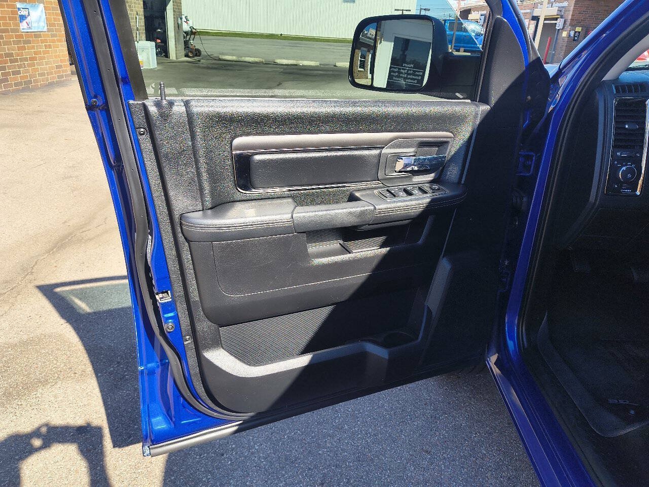 Used 2015 RAM 1500 Sport AWD/4WD image 21