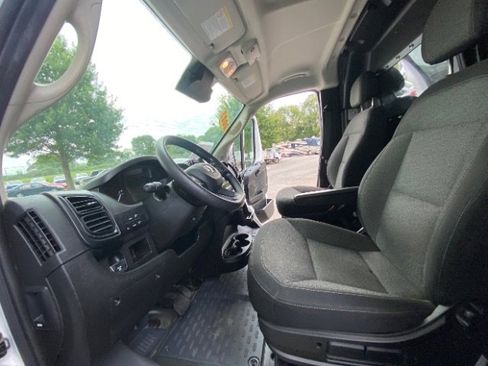 Used 2023 RAM ProMaster 2500 w/ Black Appearance Package image 22