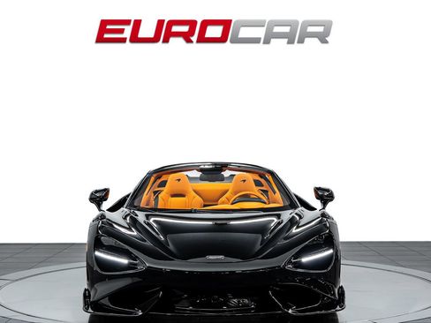 Used 2022 McLaren 765LT RWD image 10