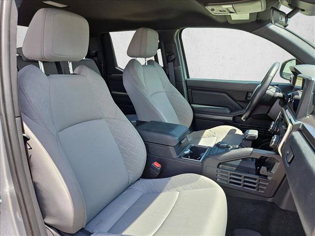 Used 2025 Toyota Tacoma SR5 AWD/4WD image 19