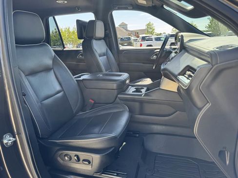 Used 2021 GMC Yukon SLT w/ Rear Media and Nav Package RWD image 12