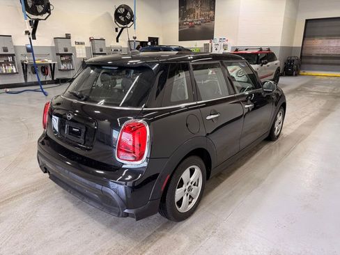 Used 2022 MINI Cooper 4-Door Hardtop w/ Storage Package image 6