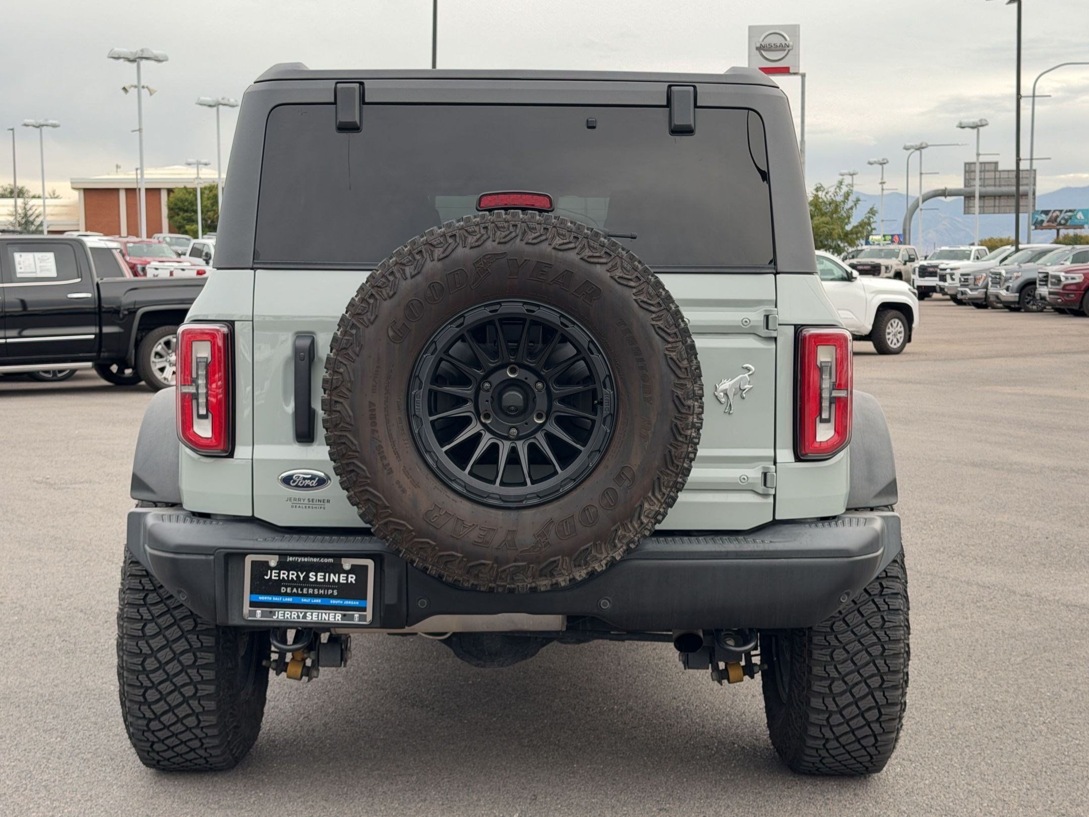 Used 2023 Ford Bronco Badlands w/ Sasquatch Package AWD/4WD image 4
