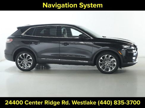 Used 2023 Lincoln Nautilus Reserve AWD/4WD image 11