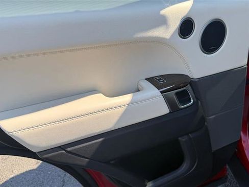 Used 2016 Land Rover Range Rover Sport HSE image 22