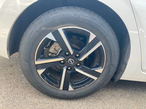 Used 2024 Nissan Sentra SV FWD image 8