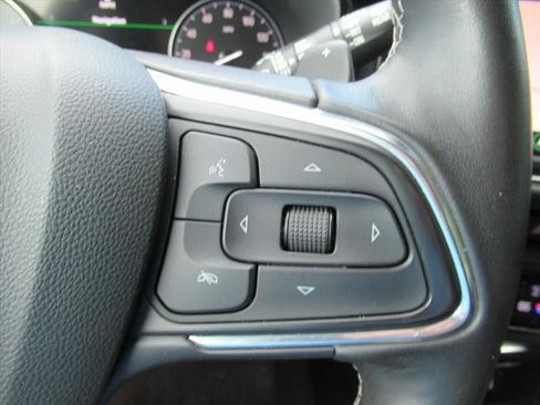 Used 2021 Buick Envision Avenir w/ Technology Package II AWD/4WD image 23