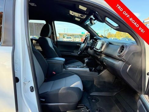 Used 2023 Toyota Tacoma TRD Off-Road image 14