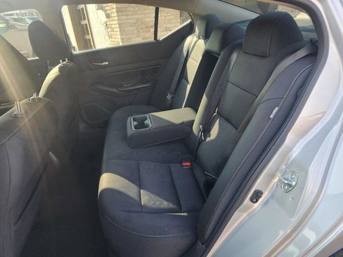 Used 2021 Nissan Altima 2.5 SV image 10