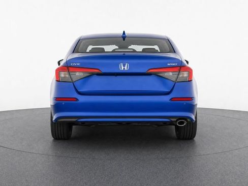Used 2024 Honda Civic Sport image 3