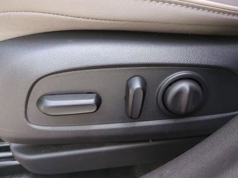 Used 2025 Buick Envista Avenir FWD image 22