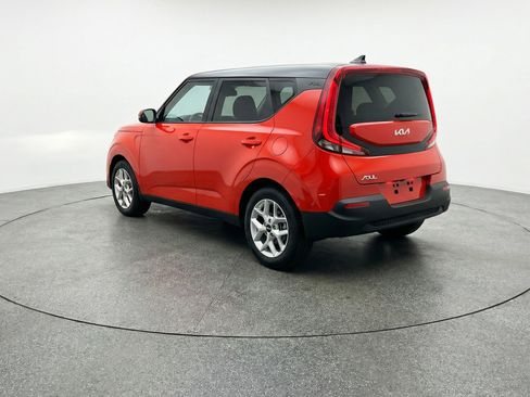 Used 2025 Kia Soul LX w/ LX Technology Package image 6